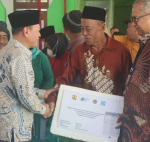 Penyerahan Uang Ganti Rugi Oleh Plh. Bupati Semarang Kepada 41 Warga Bendungan Kedungglatik.